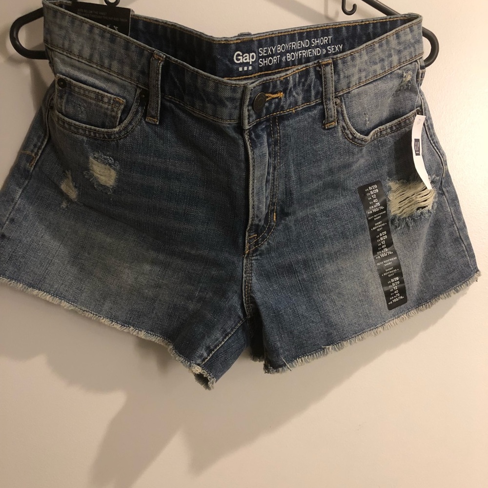 NWT GAP Sexy BOYFRIEND SHORT <<BOYFRIEND >>SEXY